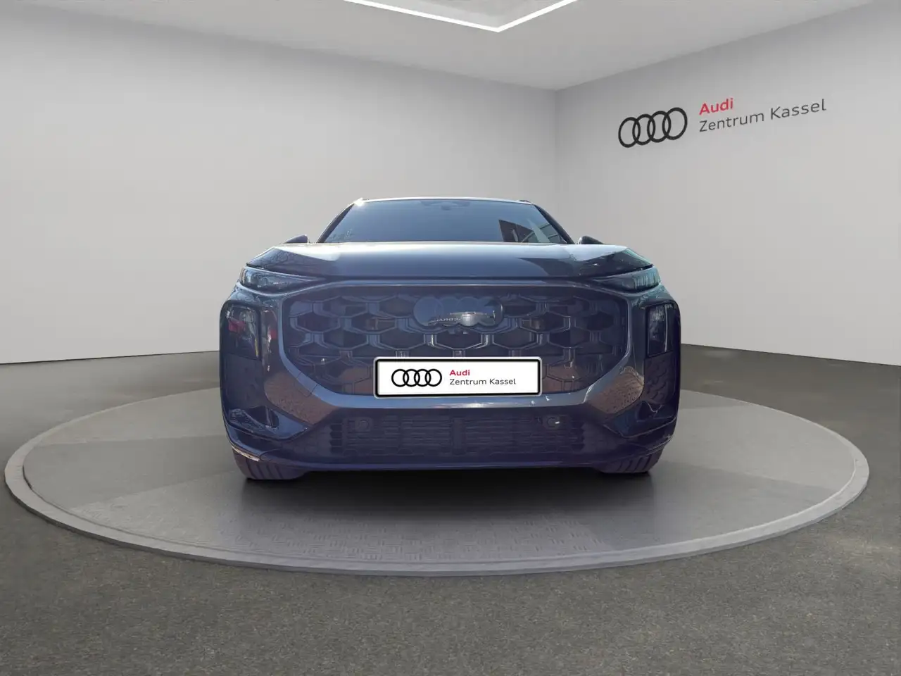 Audi Q3 8