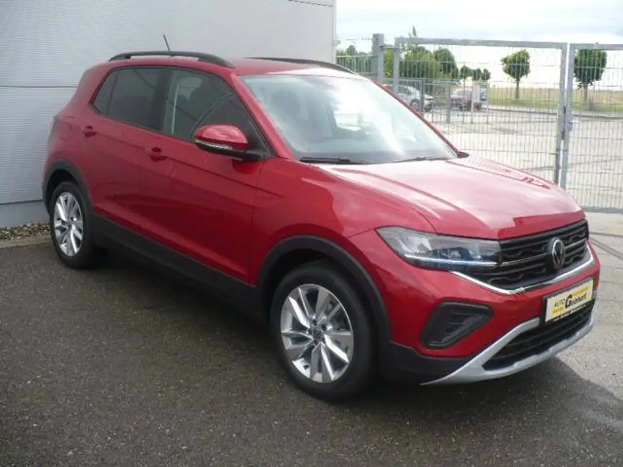 Volkswagen T-Cross 4