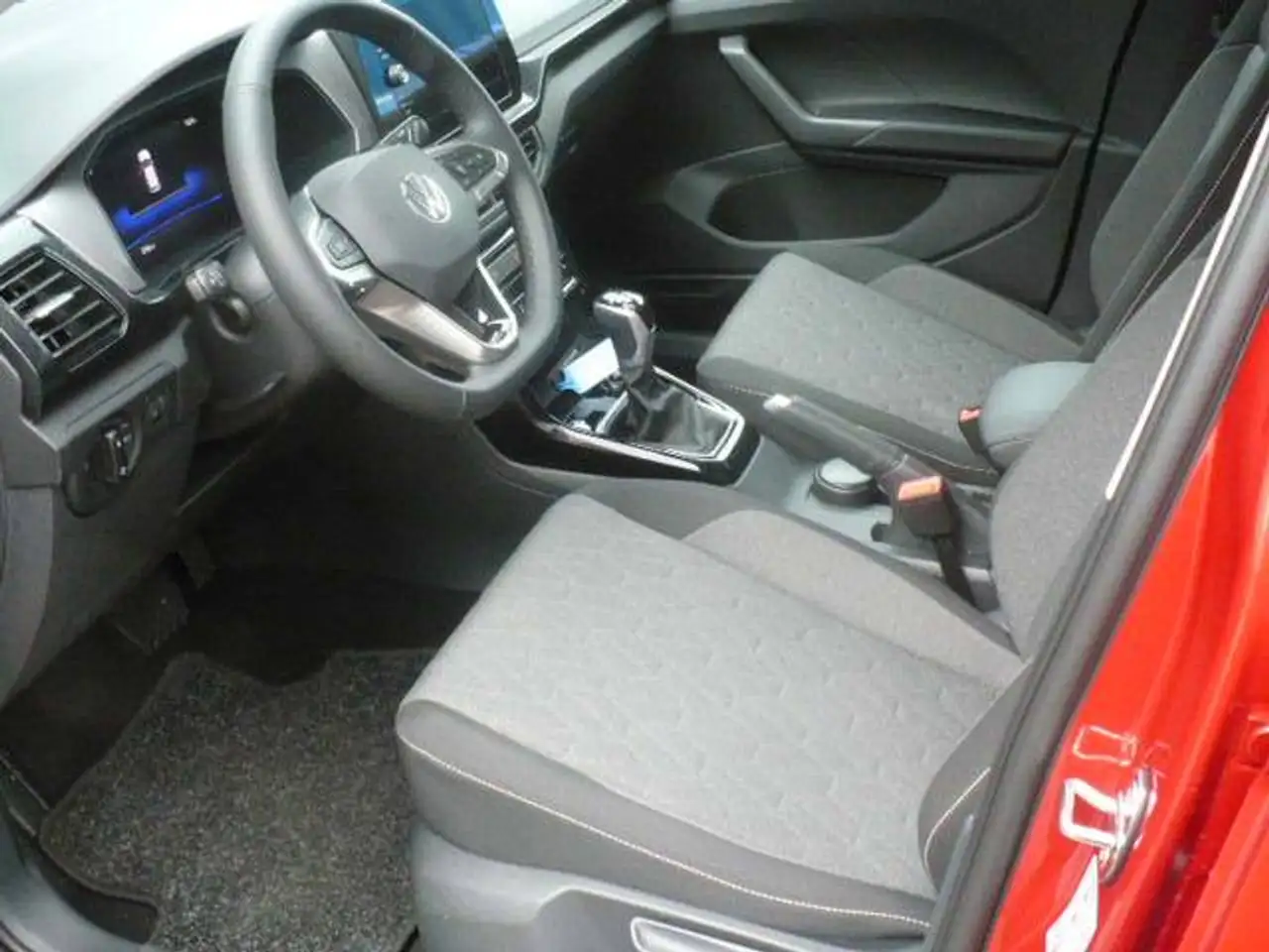 Volkswagen T-Cross 7
