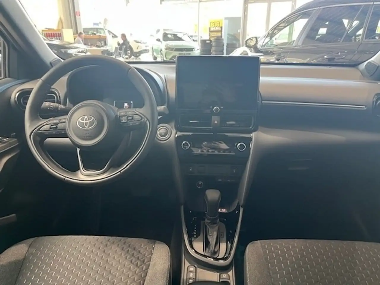 Toyota Yaris 8