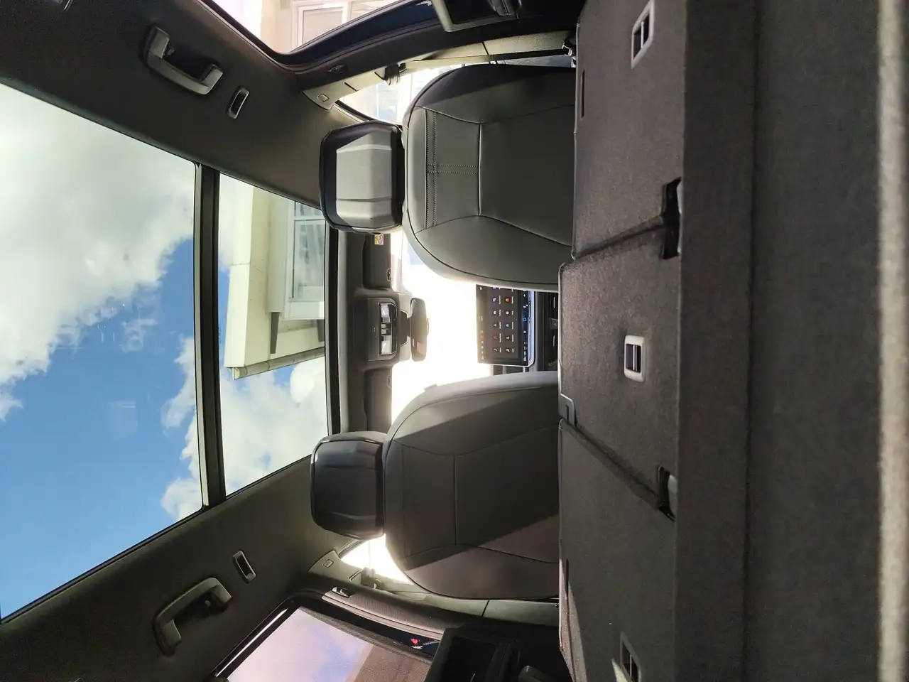 Volkswagen Tayron 16