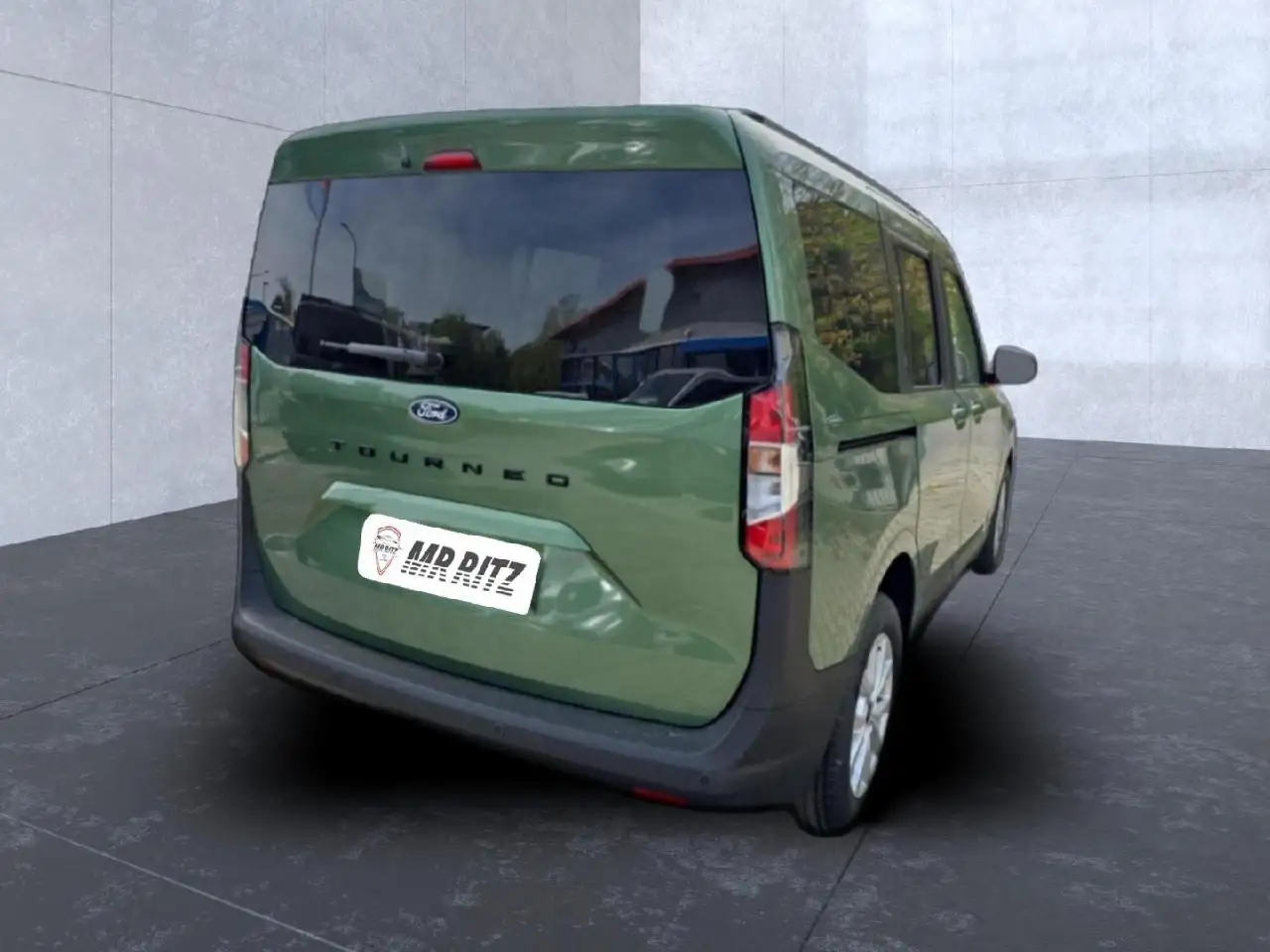 Ford Tourneo 4