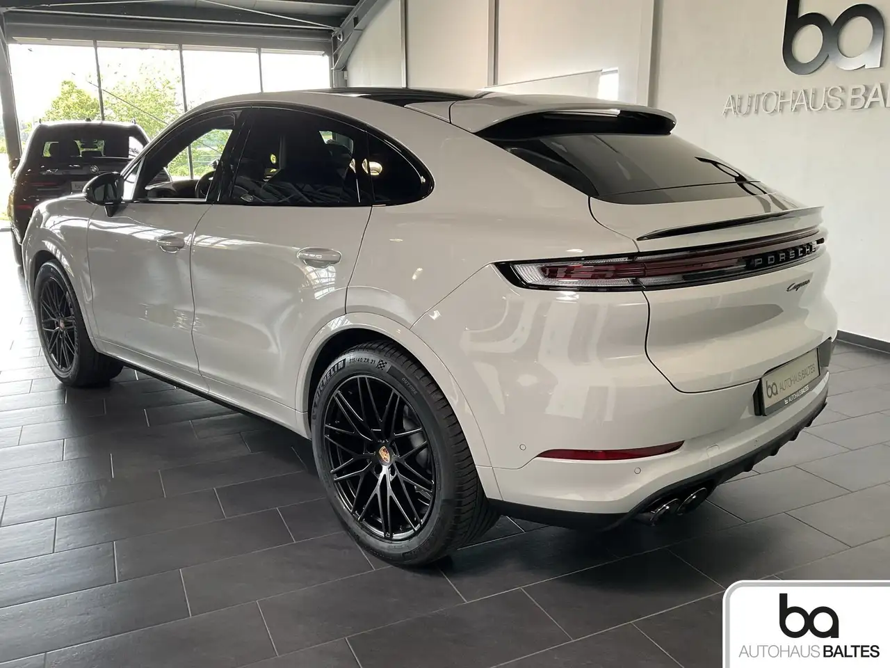 Porsche Cayenne 4