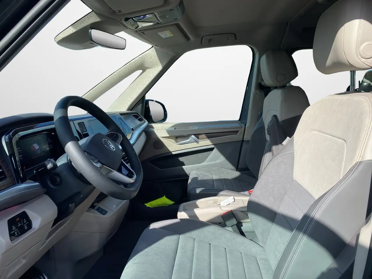 Volkswagen T7 Multivan 8