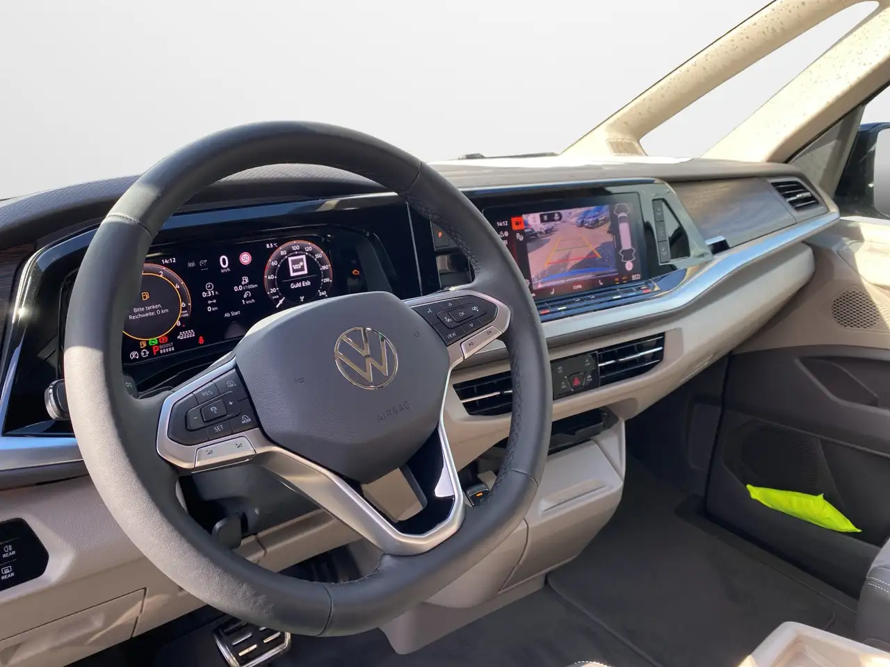 Volkswagen T7 Multivan 9