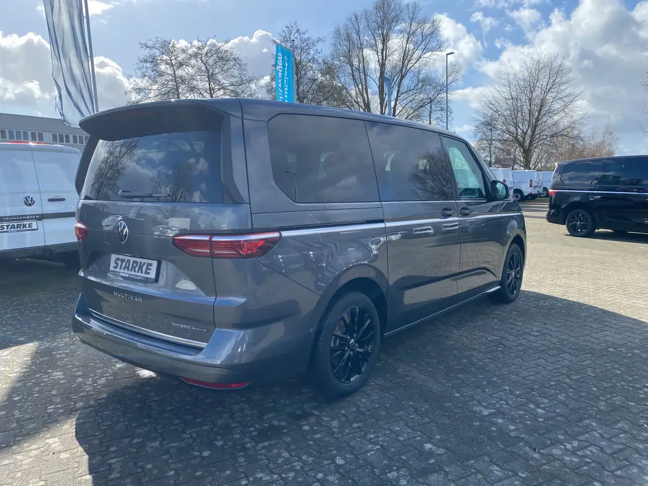 Volkswagen T7 Multivan 15