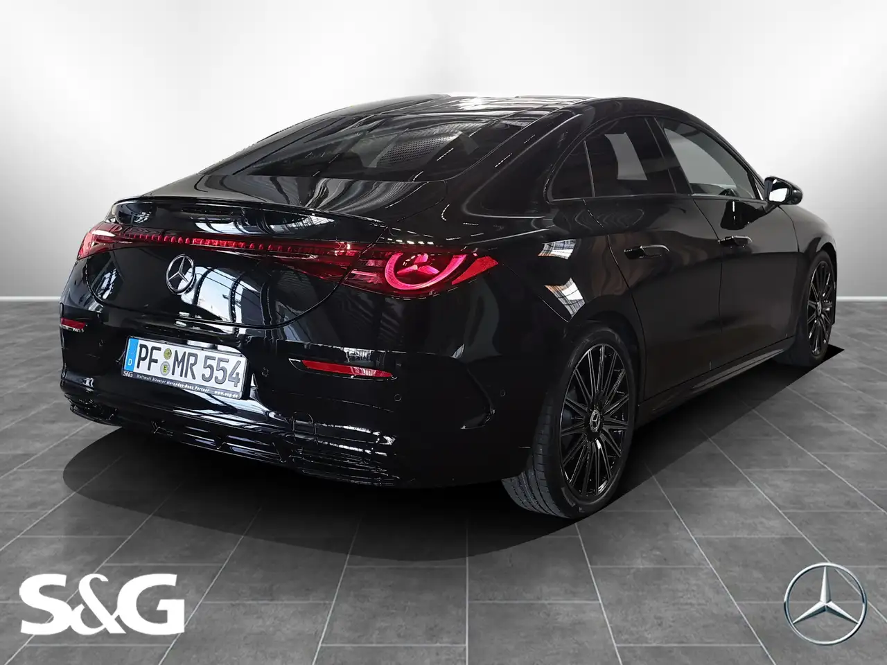 Mercedes-Benz CLA 220 2