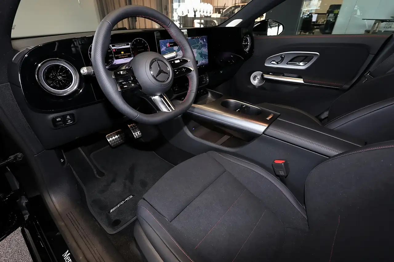 Mercedes-Benz CLA 220 9