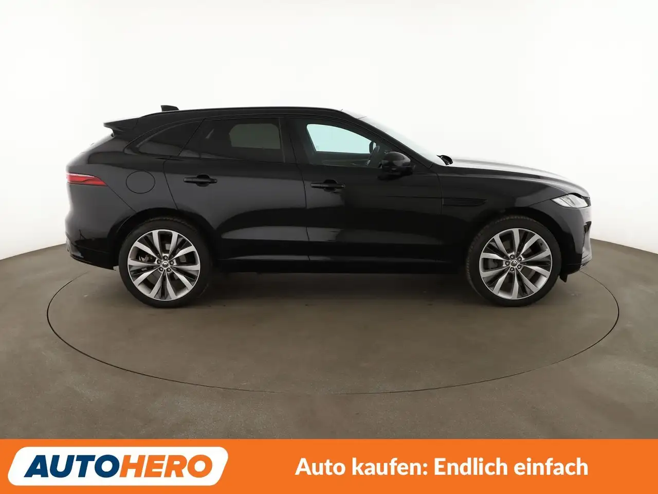 Jaguar F-Pace 7