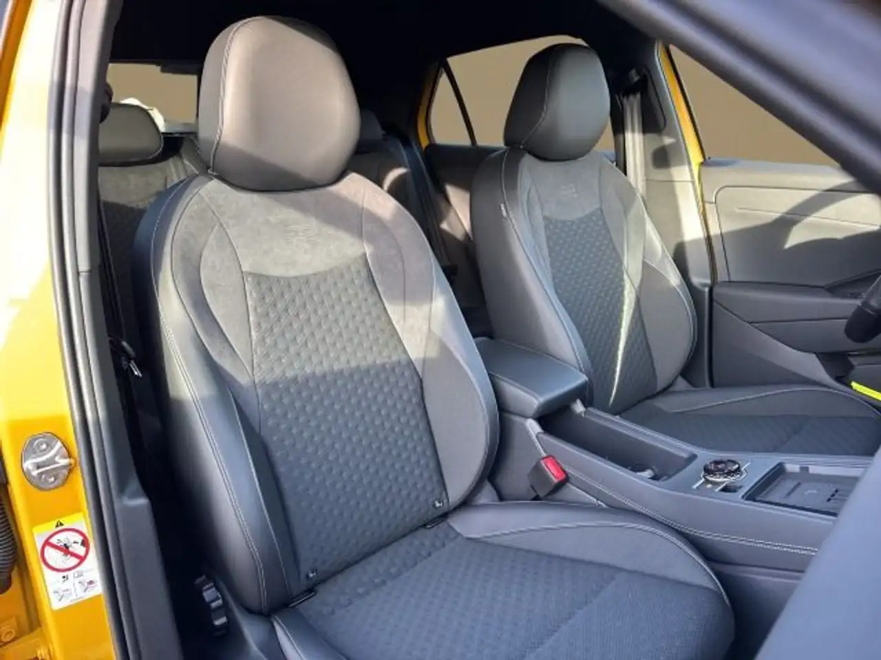 Volkswagen T-Roc 16