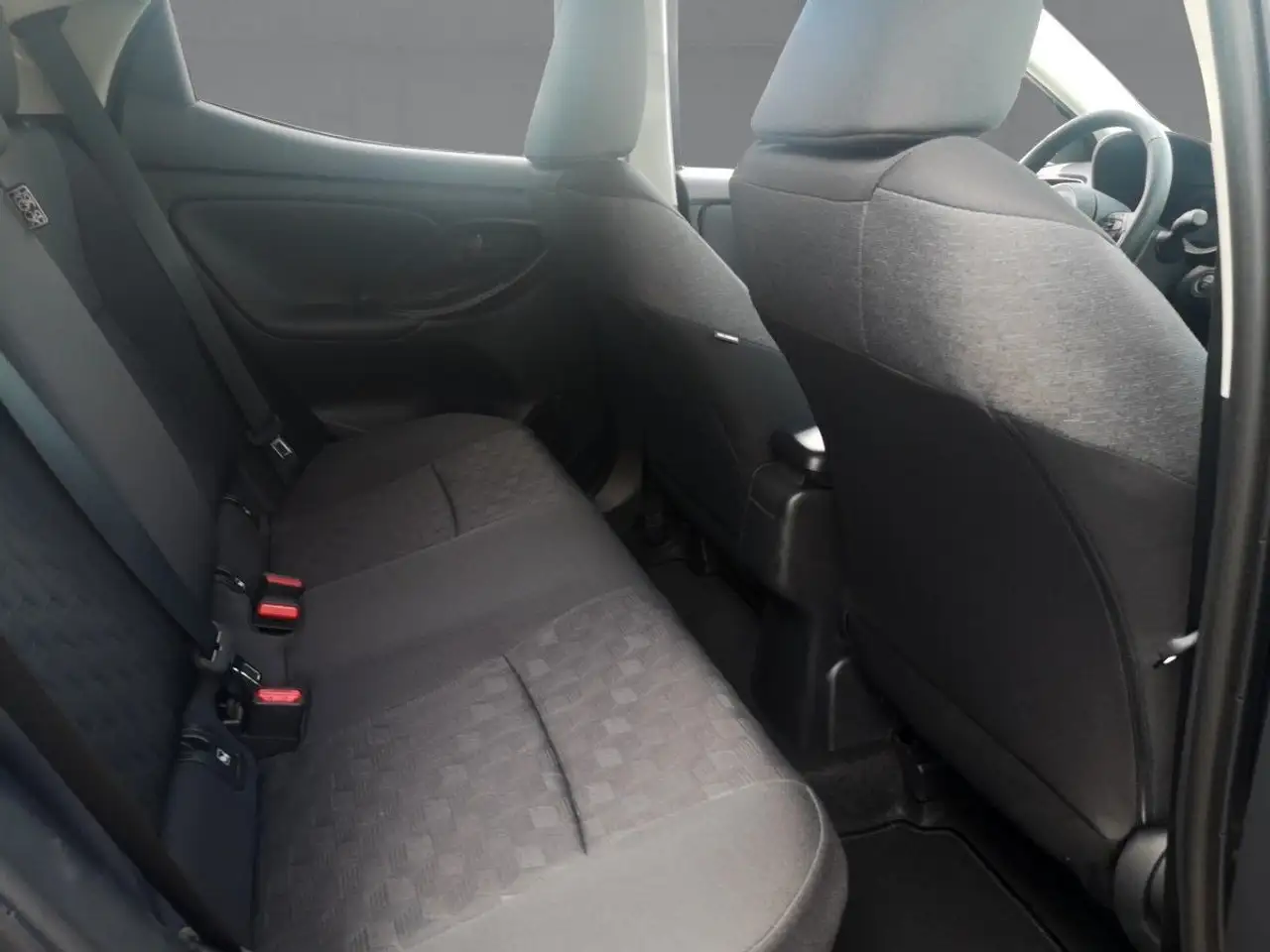 Toyota Yaris 13