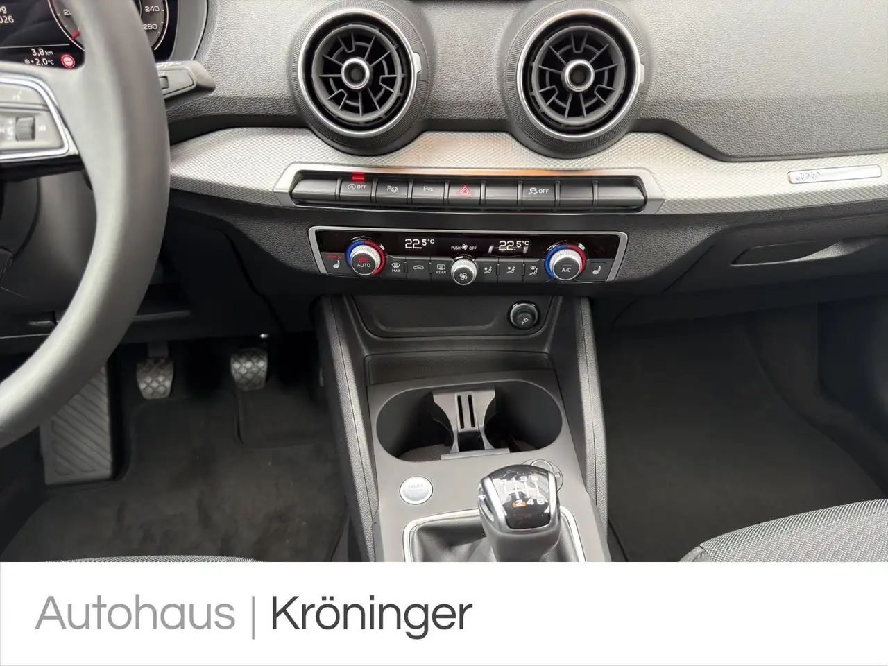 Audi Q2 35 14