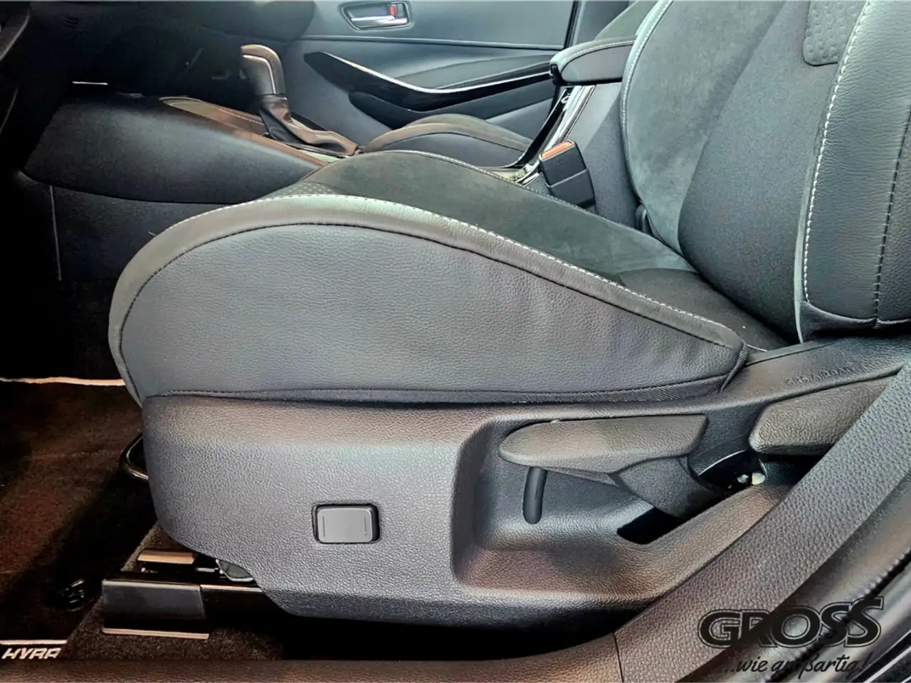 Toyota Corolla 16