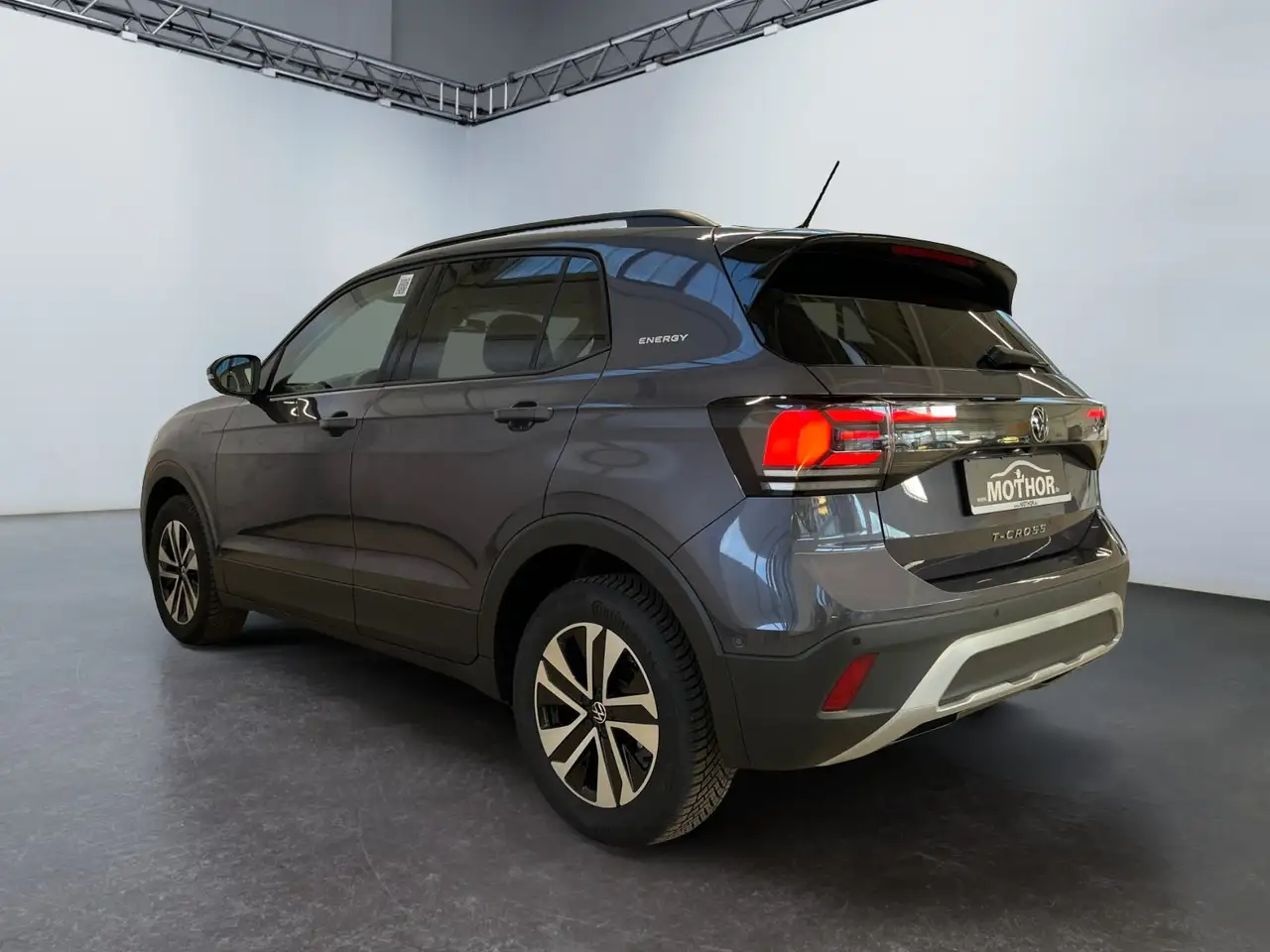 Volkswagen T-Cross 4