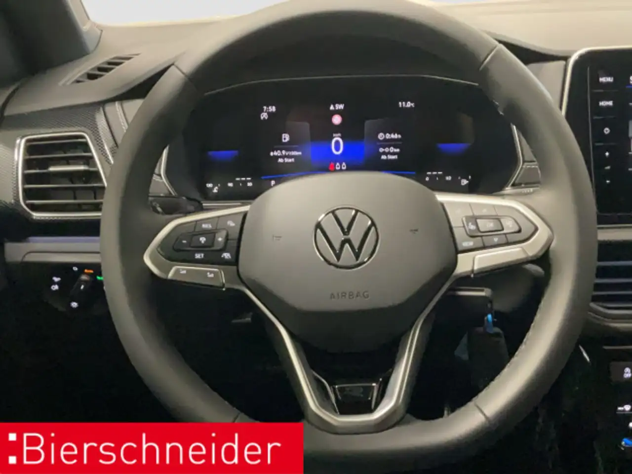 Volkswagen T-Cross 12