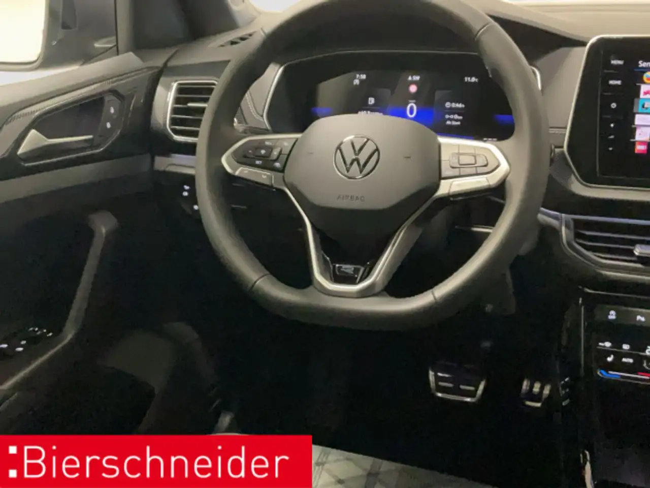 Volkswagen T-Cross 13