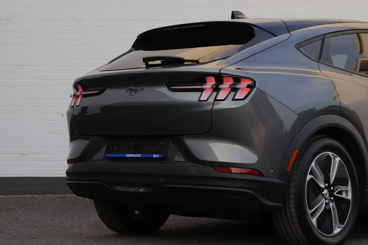 Ford Mustang 10