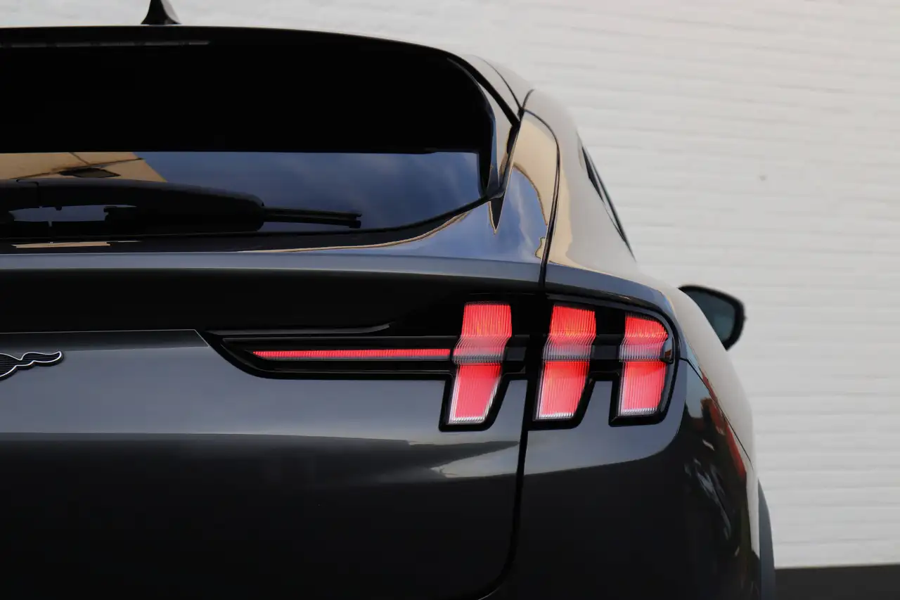 Ford Mustang 12