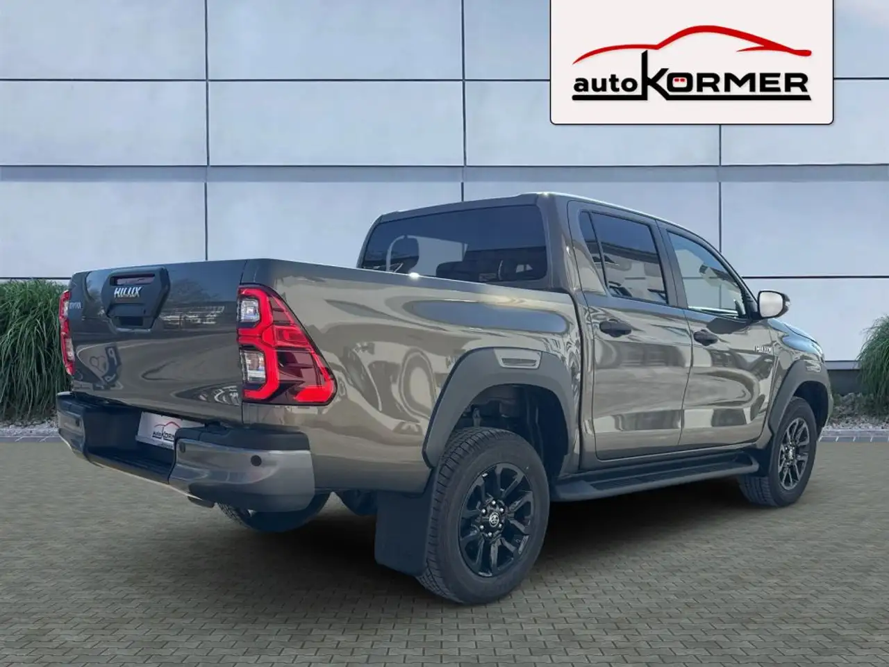 Toyota Hilux 2