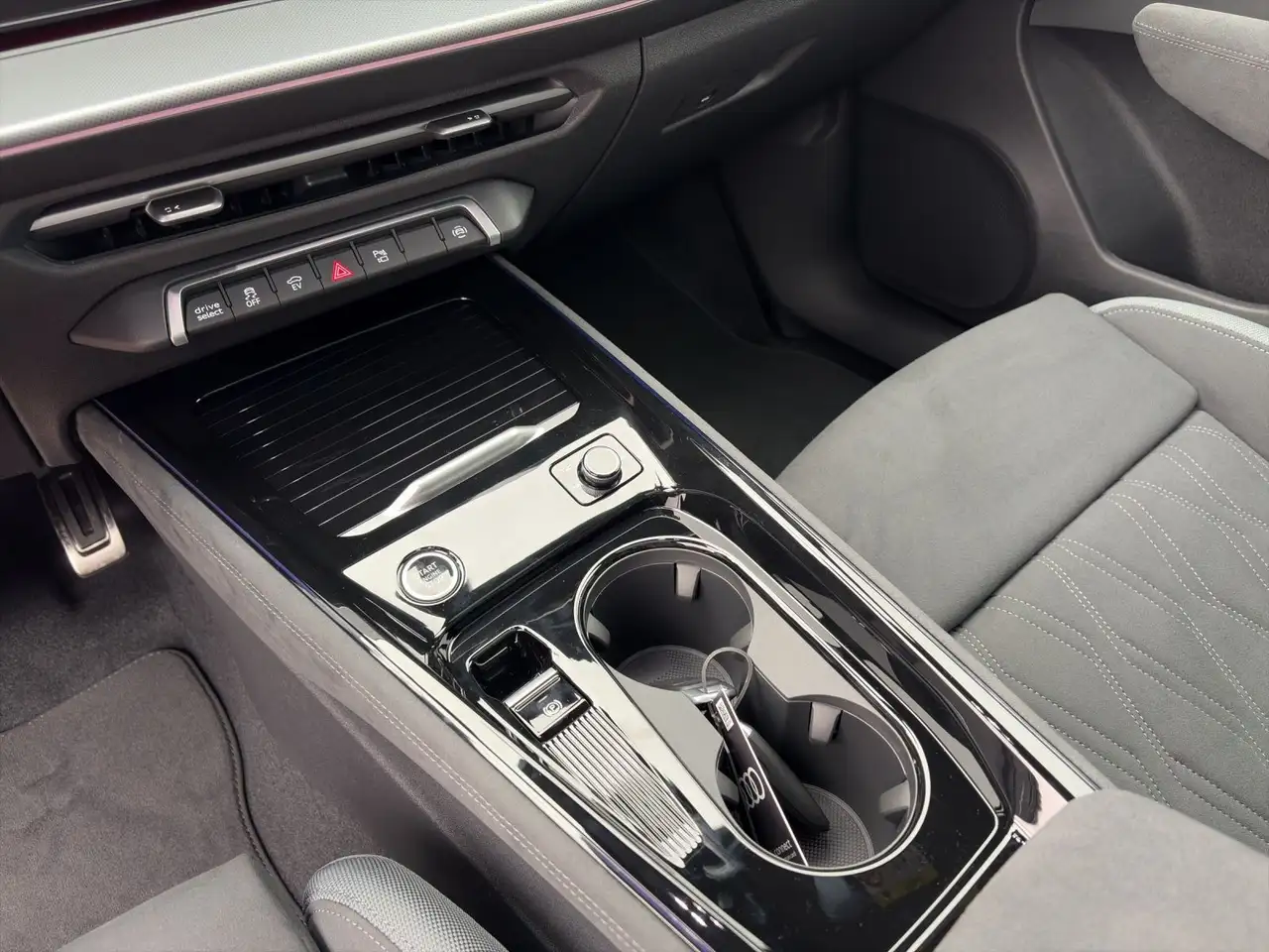 Audi Q3 6
