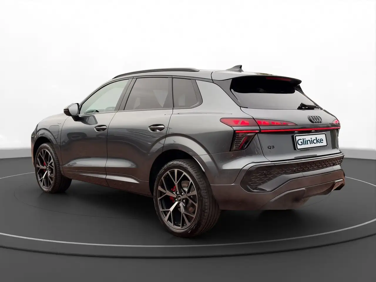 Audi Q3 8
