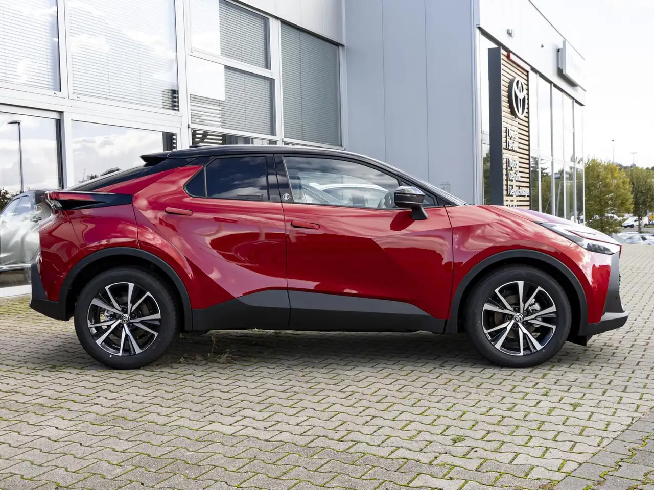 Toyota C-HR 3