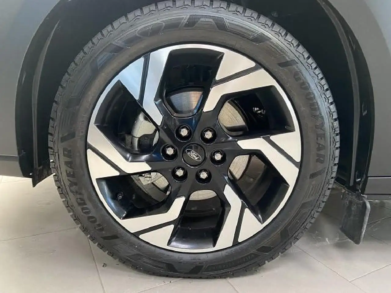Ford Nugget 10