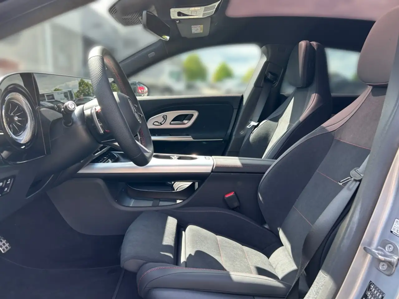Mercedes-Benz CLA 250 8