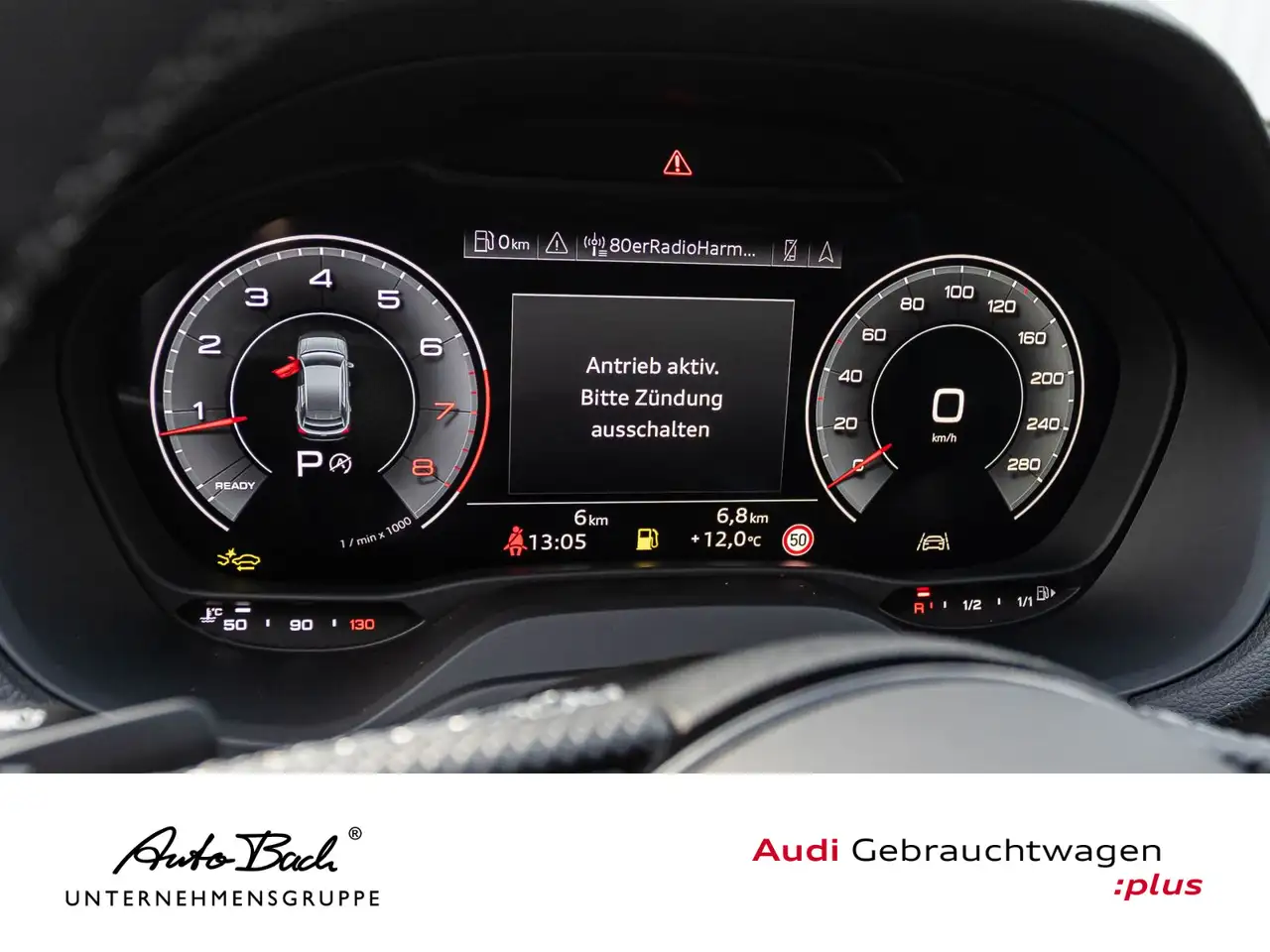 Audi Q2 11