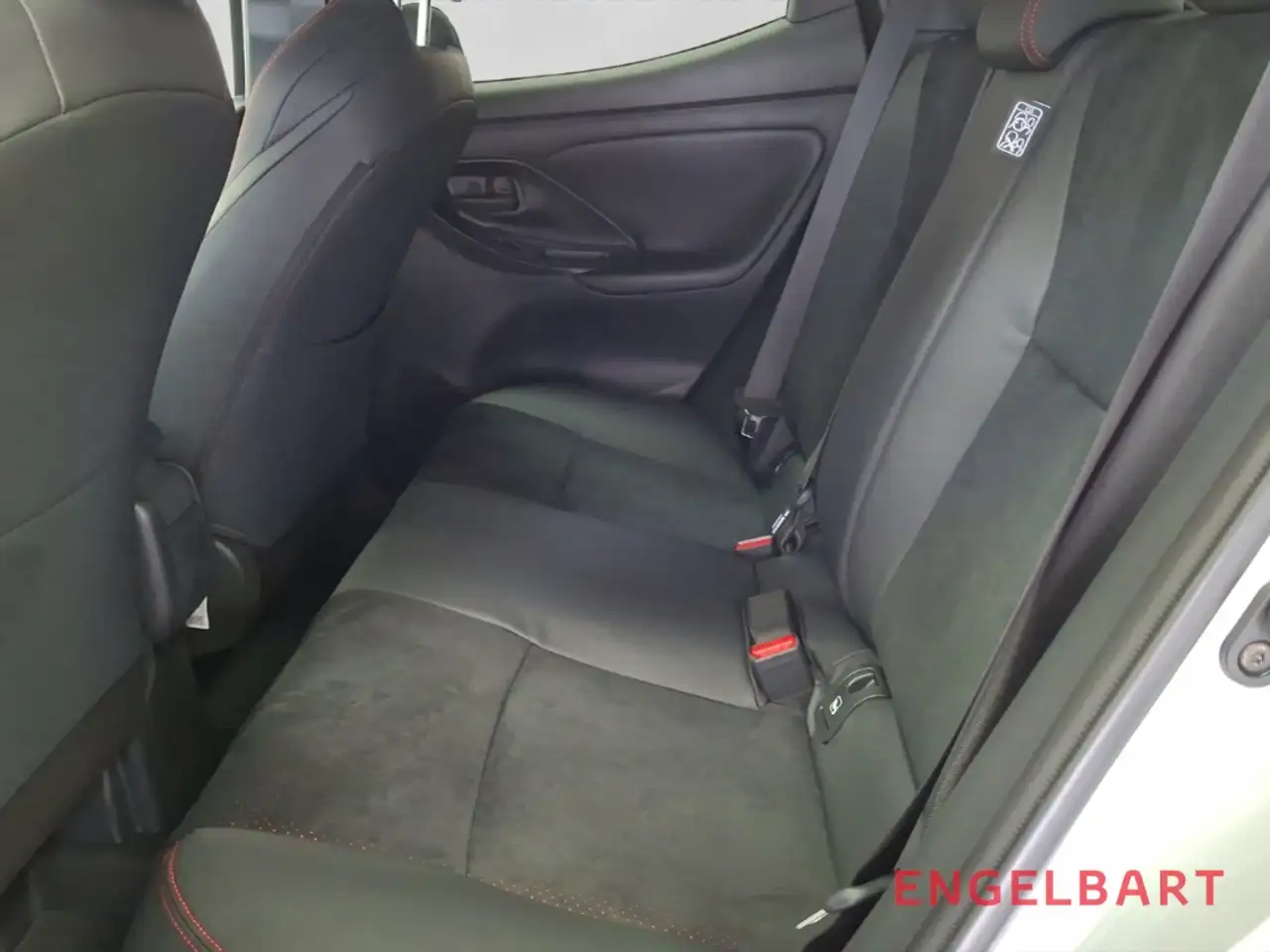 Toyota Yaris 12