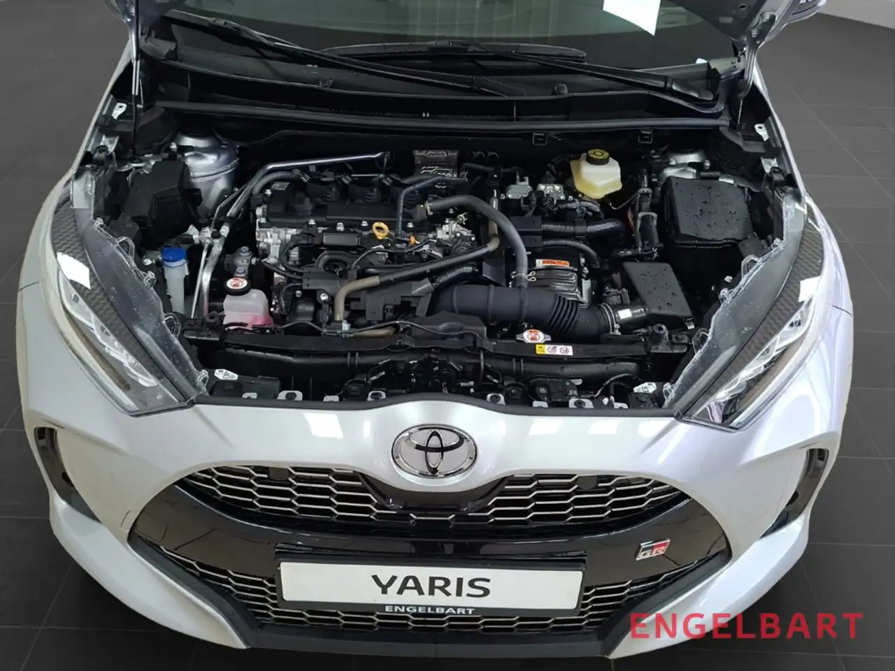 Toyota Yaris 14