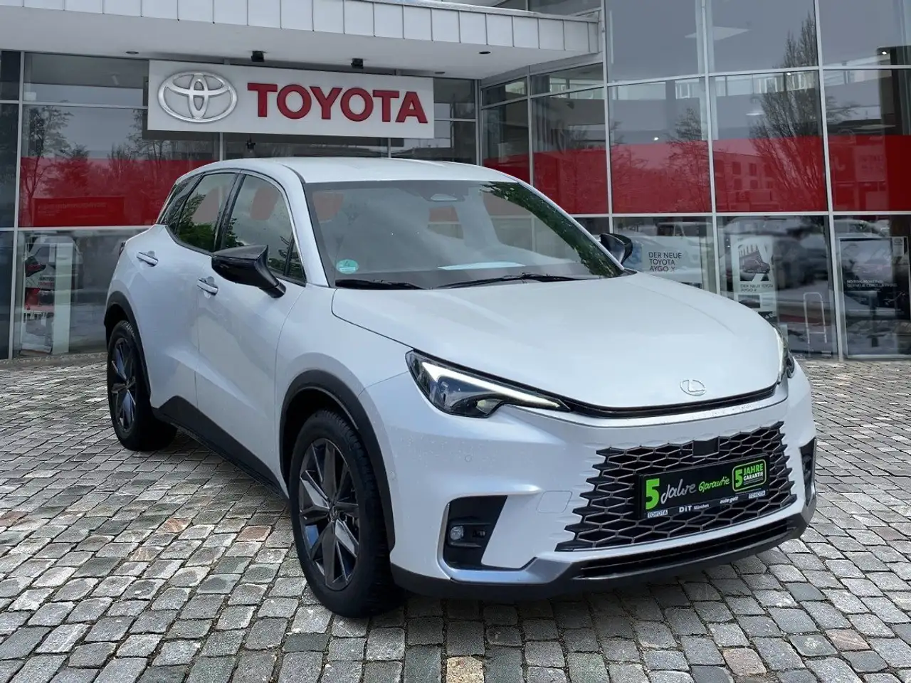 Lexus LBX 5