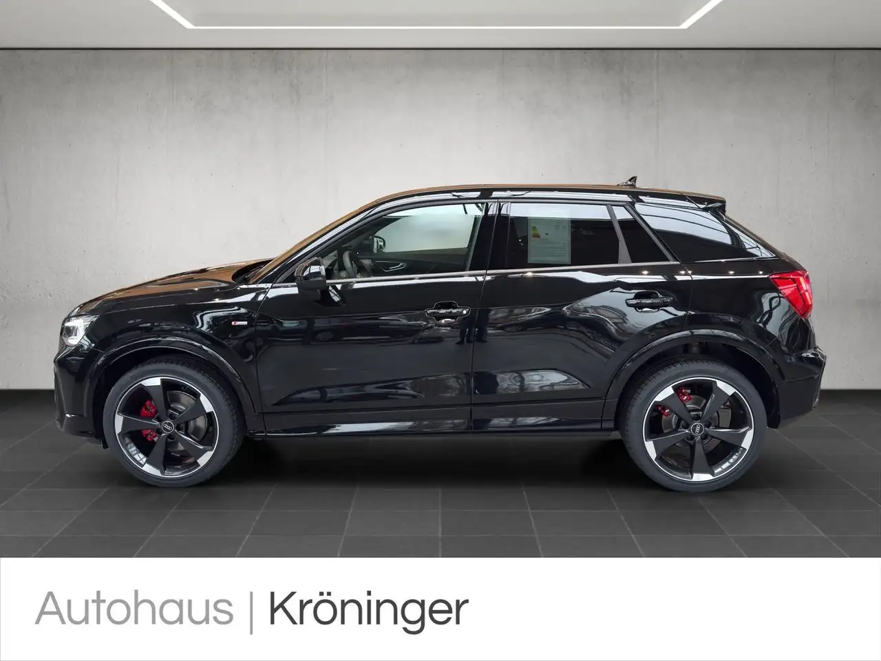 Audi Q2 3