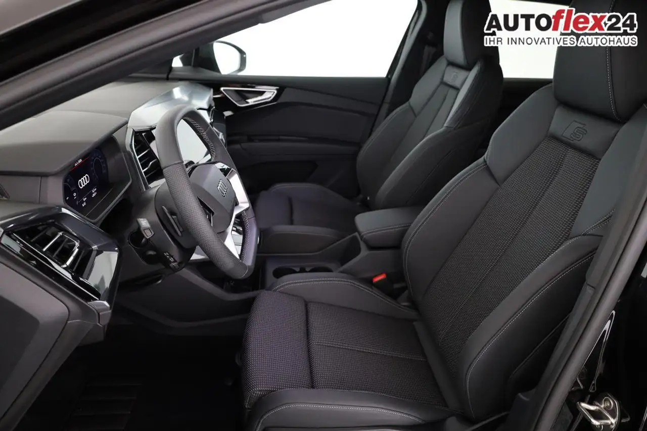 Audi Q4 12