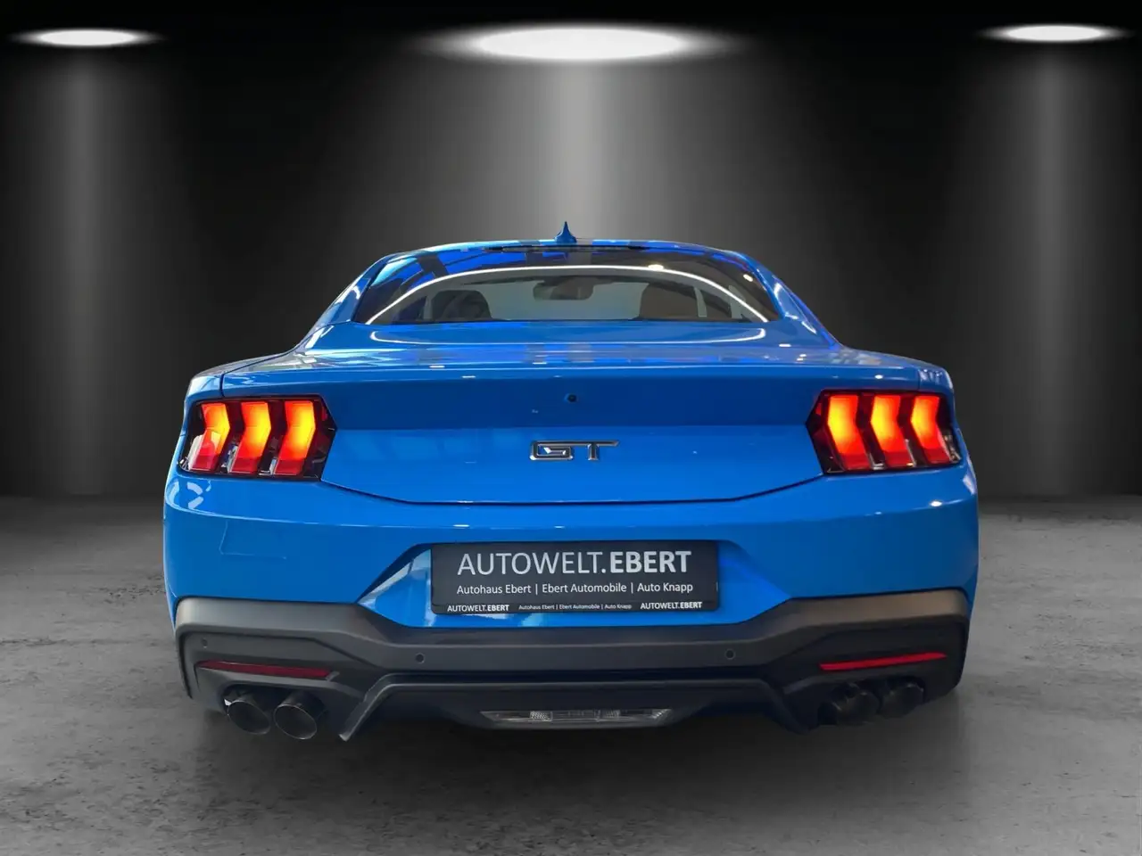 Ford Mustang 4
