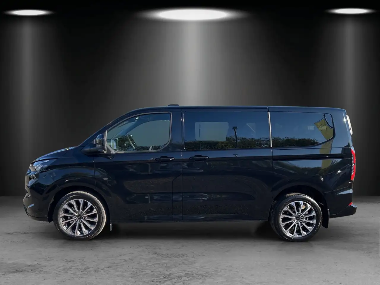 Ford Tourneo 2