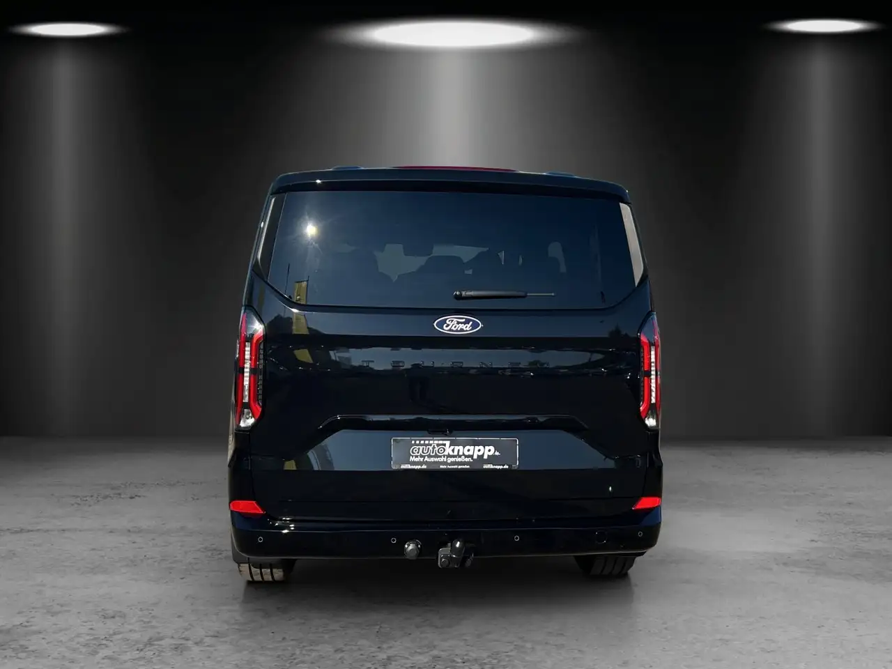 Ford Tourneo 4