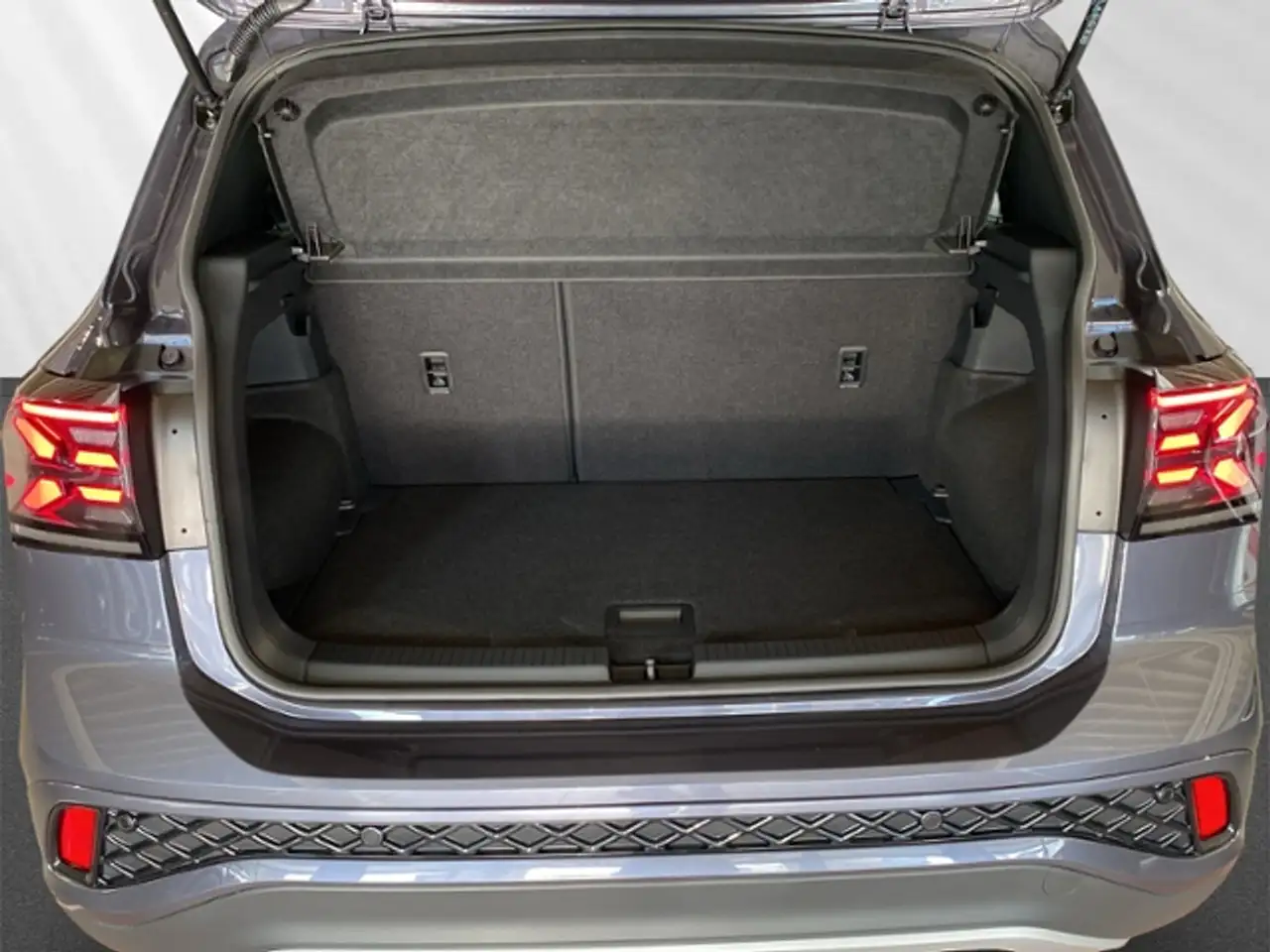 Volkswagen T-Cross 6