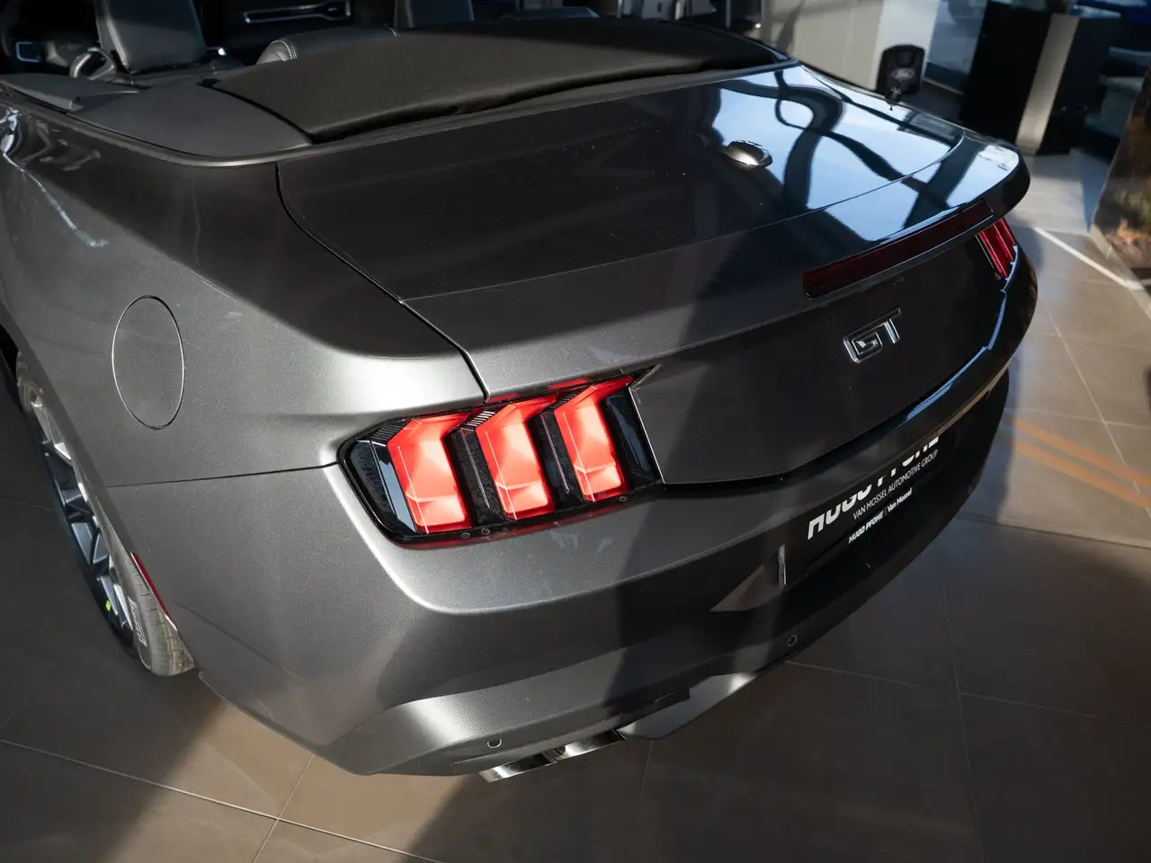 Ford Mustang 11