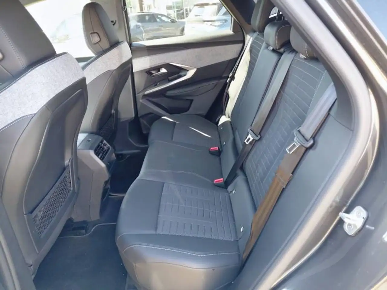 Peugeot 3008 3 10