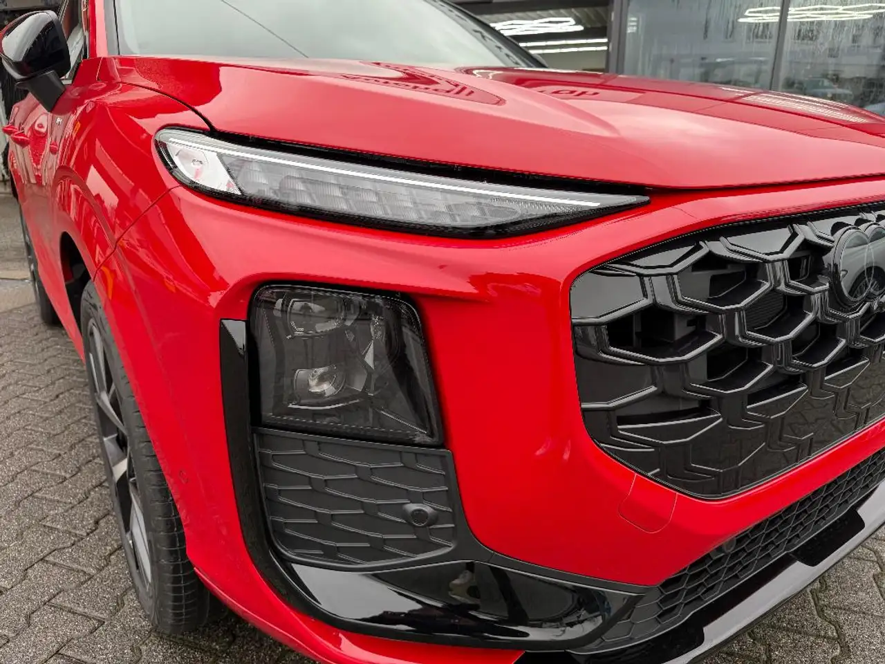 Audi Q3 8