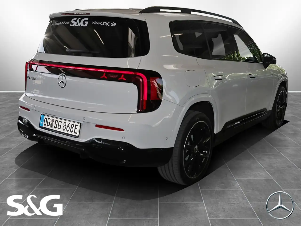 Mercedes-Benz GLB 250 2