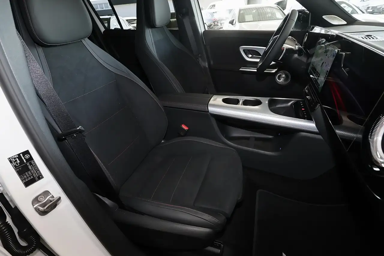 Mercedes-Benz GLB 250 4