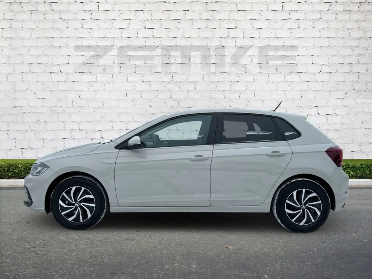 Volkswagen Polo VI 3