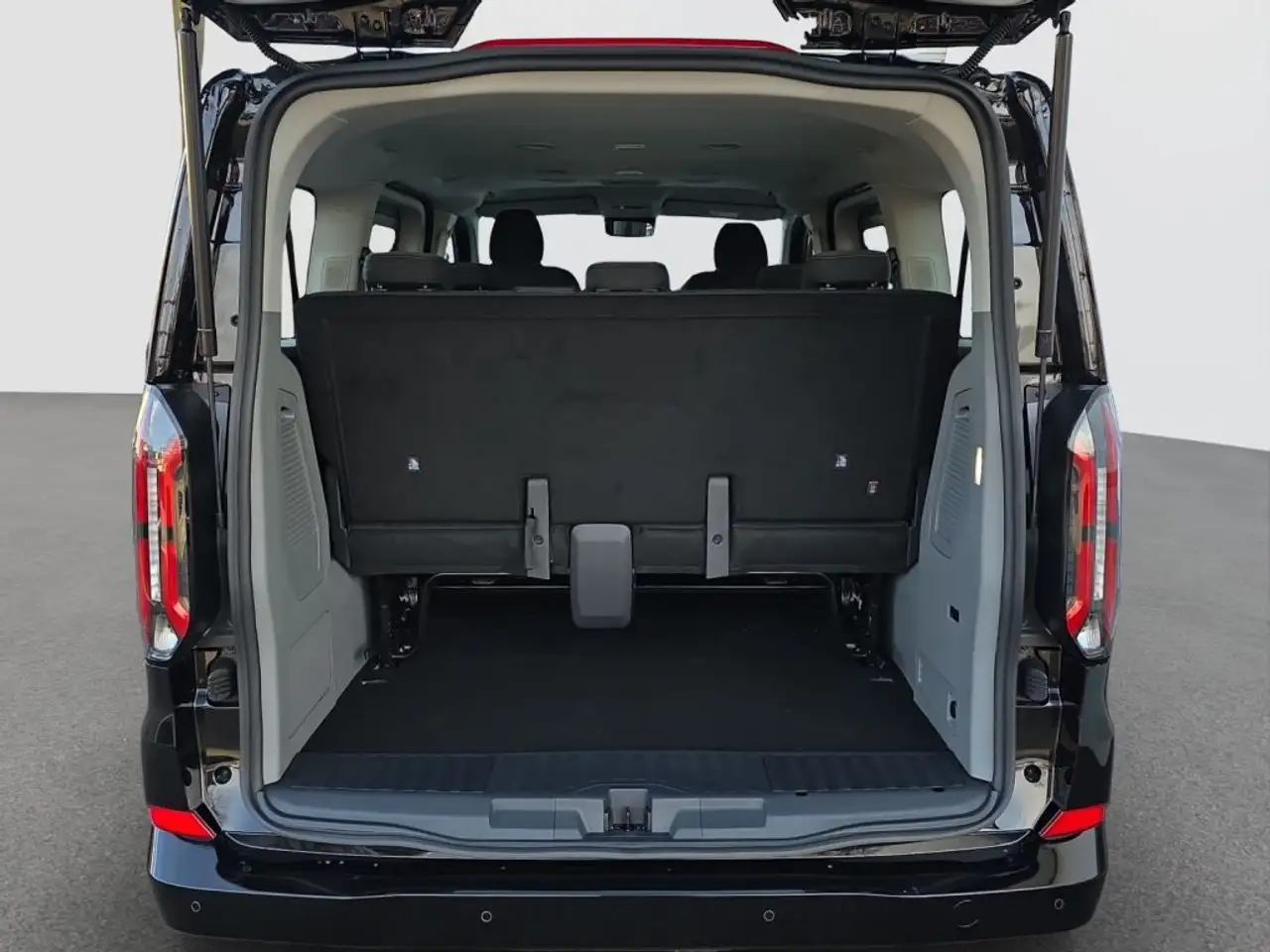 Ford Transit 13