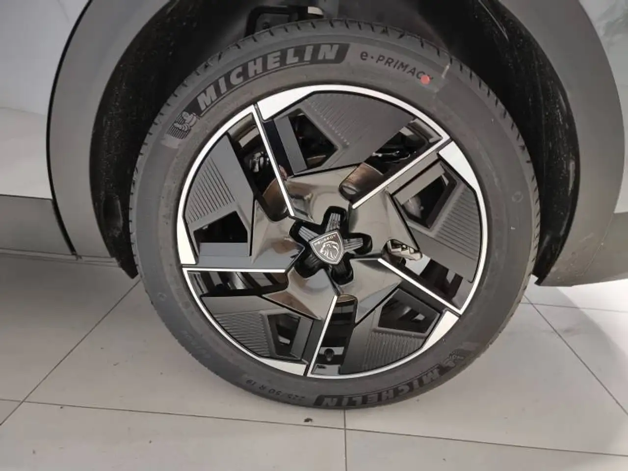 Peugeot 408 1 8