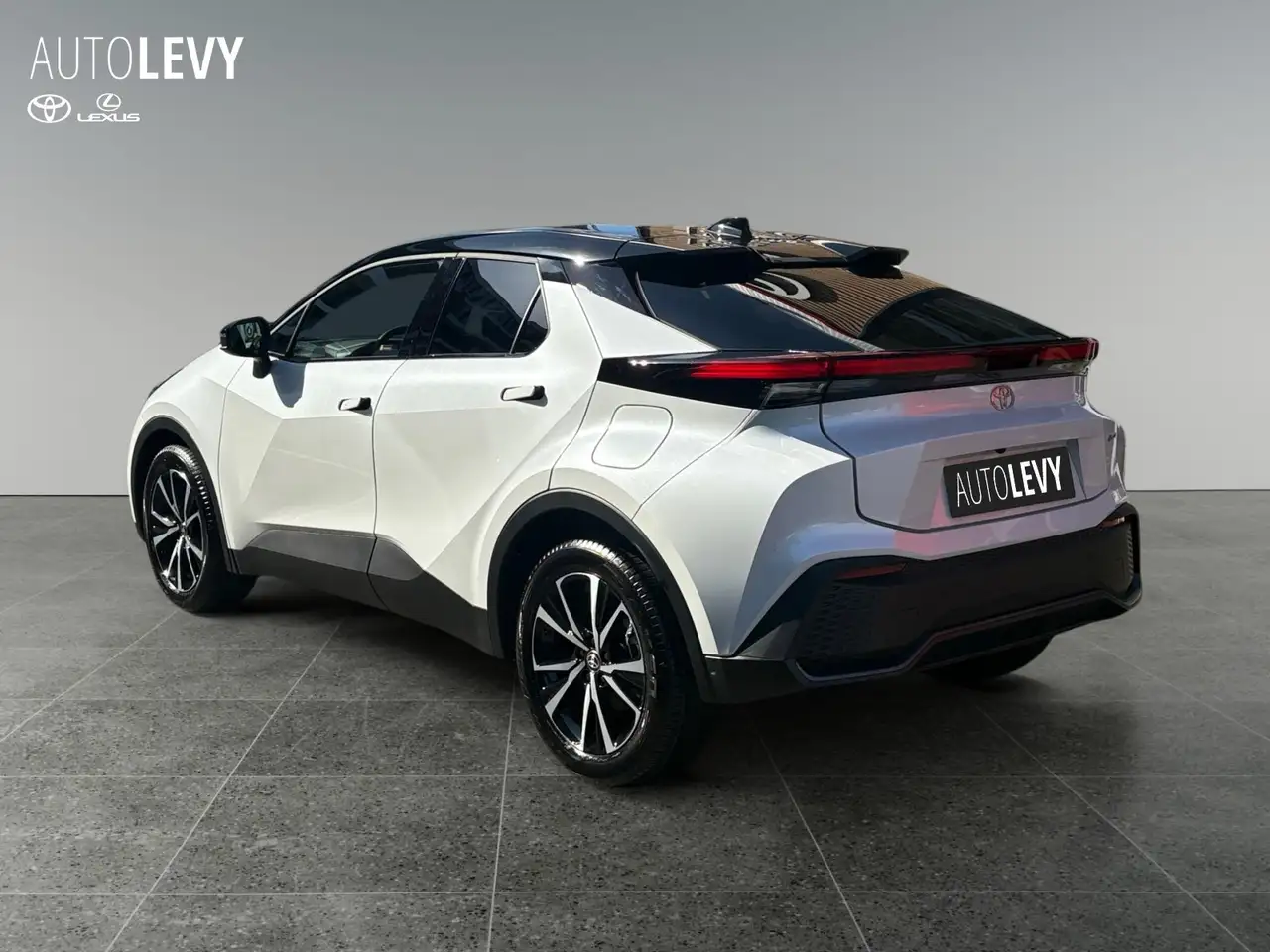 Toyota C-HR 4