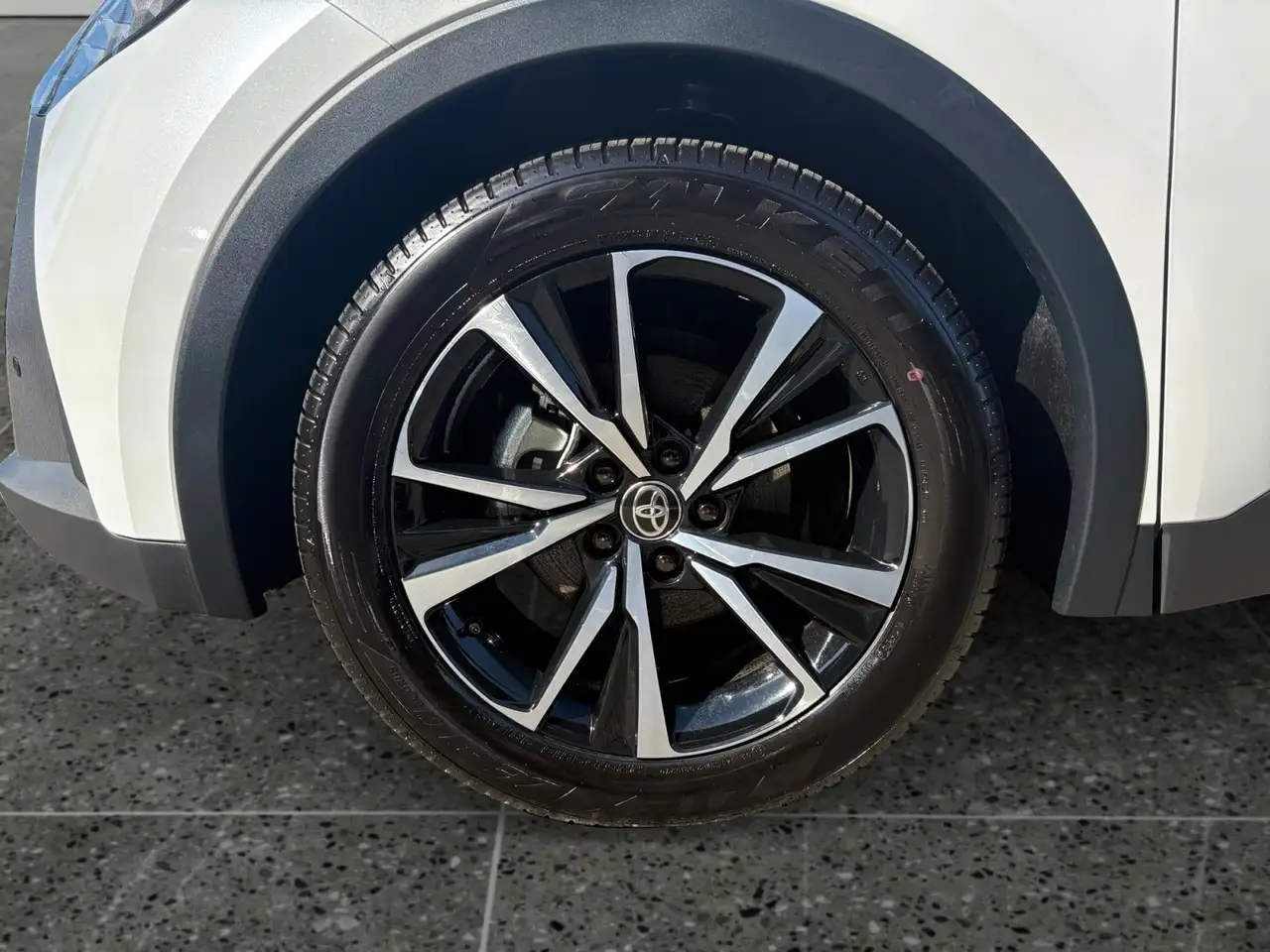 Toyota C-HR 15