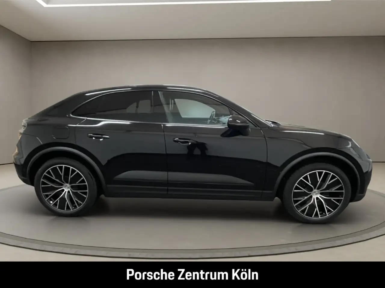 Porsche Macan 4 6