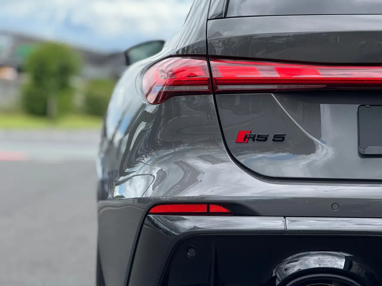 Audi RS5 6